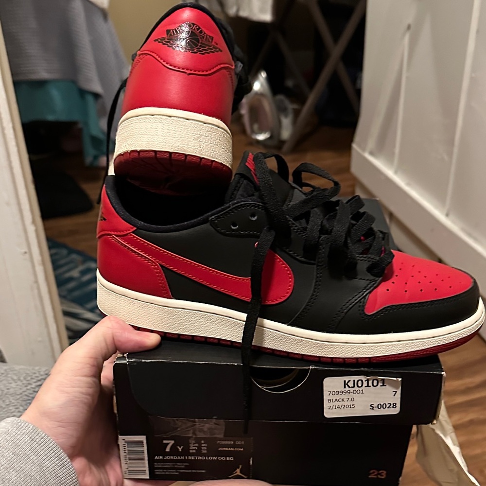 Nike Air Jordan Low Black Red Sneakers